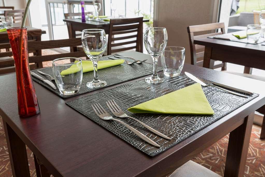 Hotel Du Golf Saint-Laurent Ploemel Restaurant foto